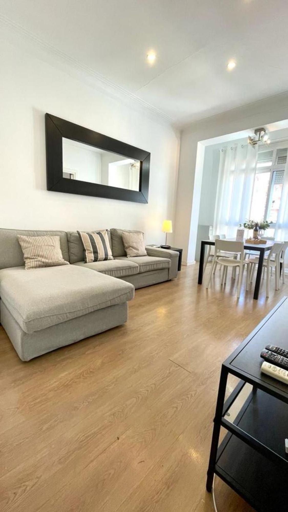 Suites4Days Sagrada Familia Apartment Барселона Экстерьер фото