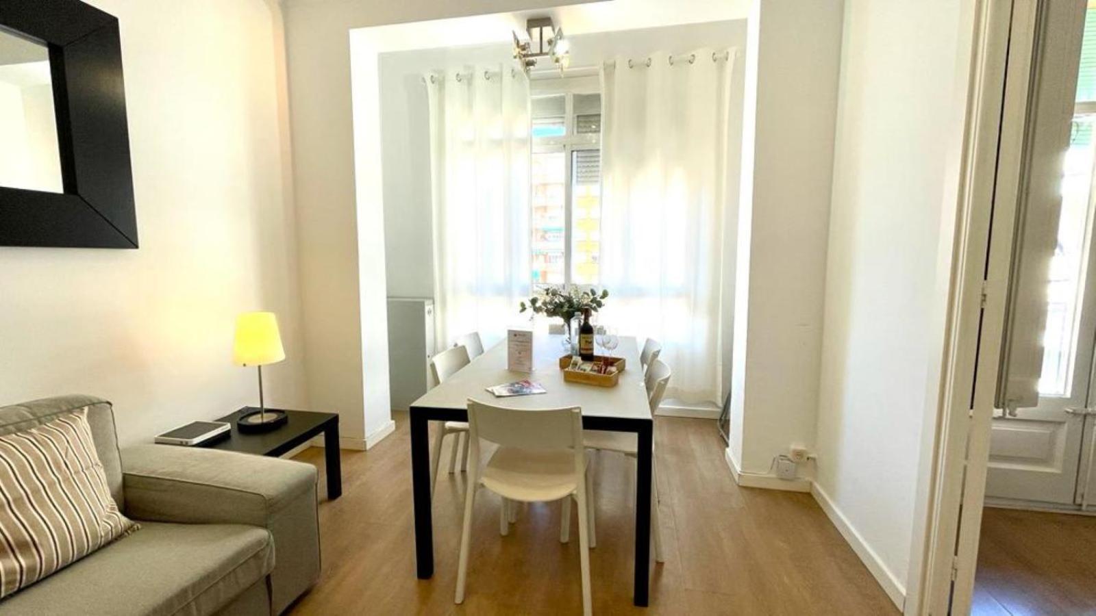 Suites4Days Sagrada Familia Apartment Барселона Экстерьер фото