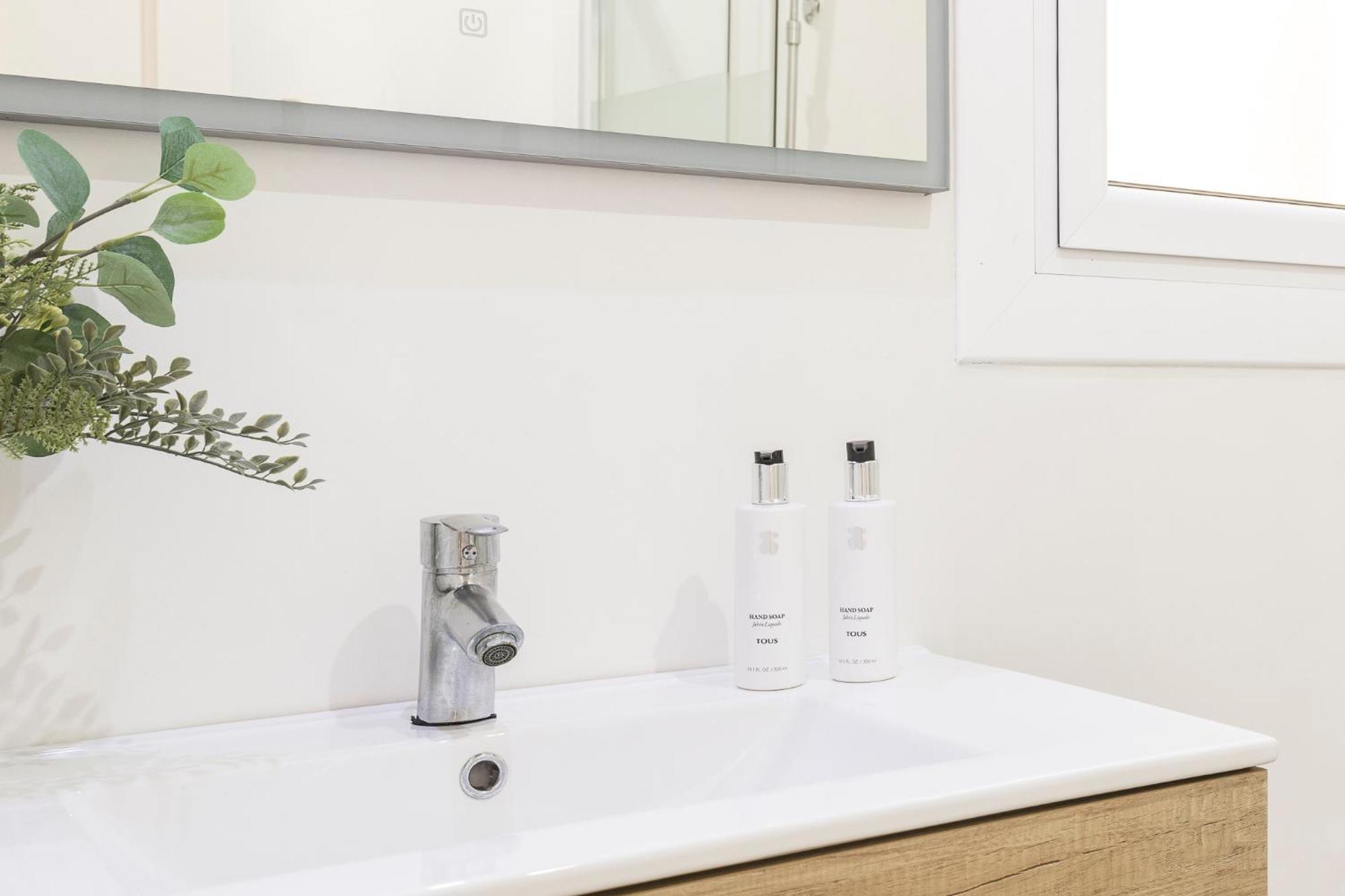 Suites4Days Sagrada Familia Apartment Барселона Экстерьер фото
