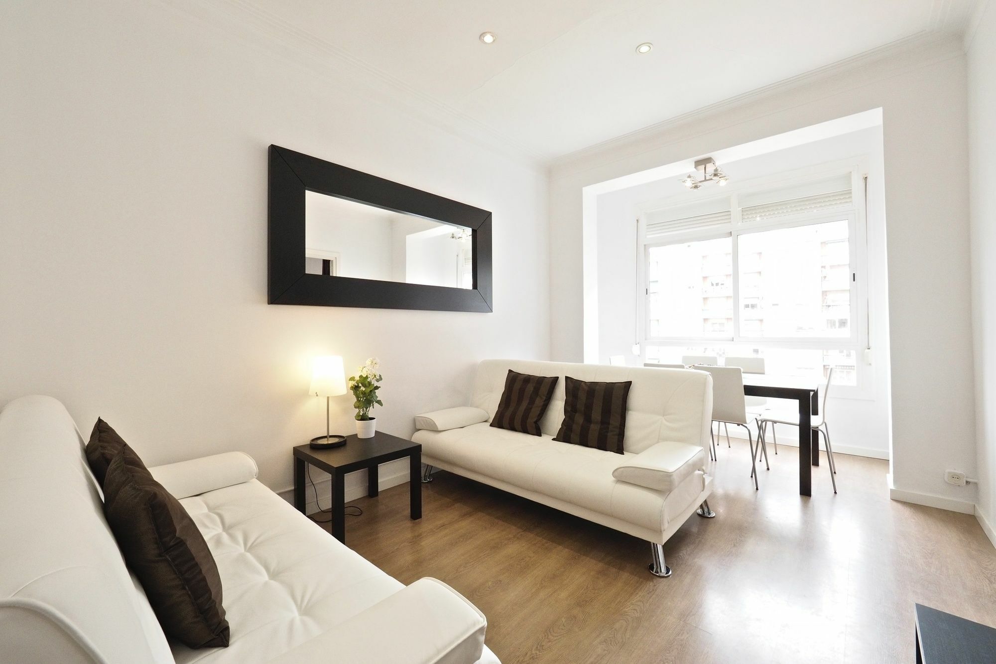 Suites4Days Sagrada Familia Apartment Барселона Экстерьер фото
