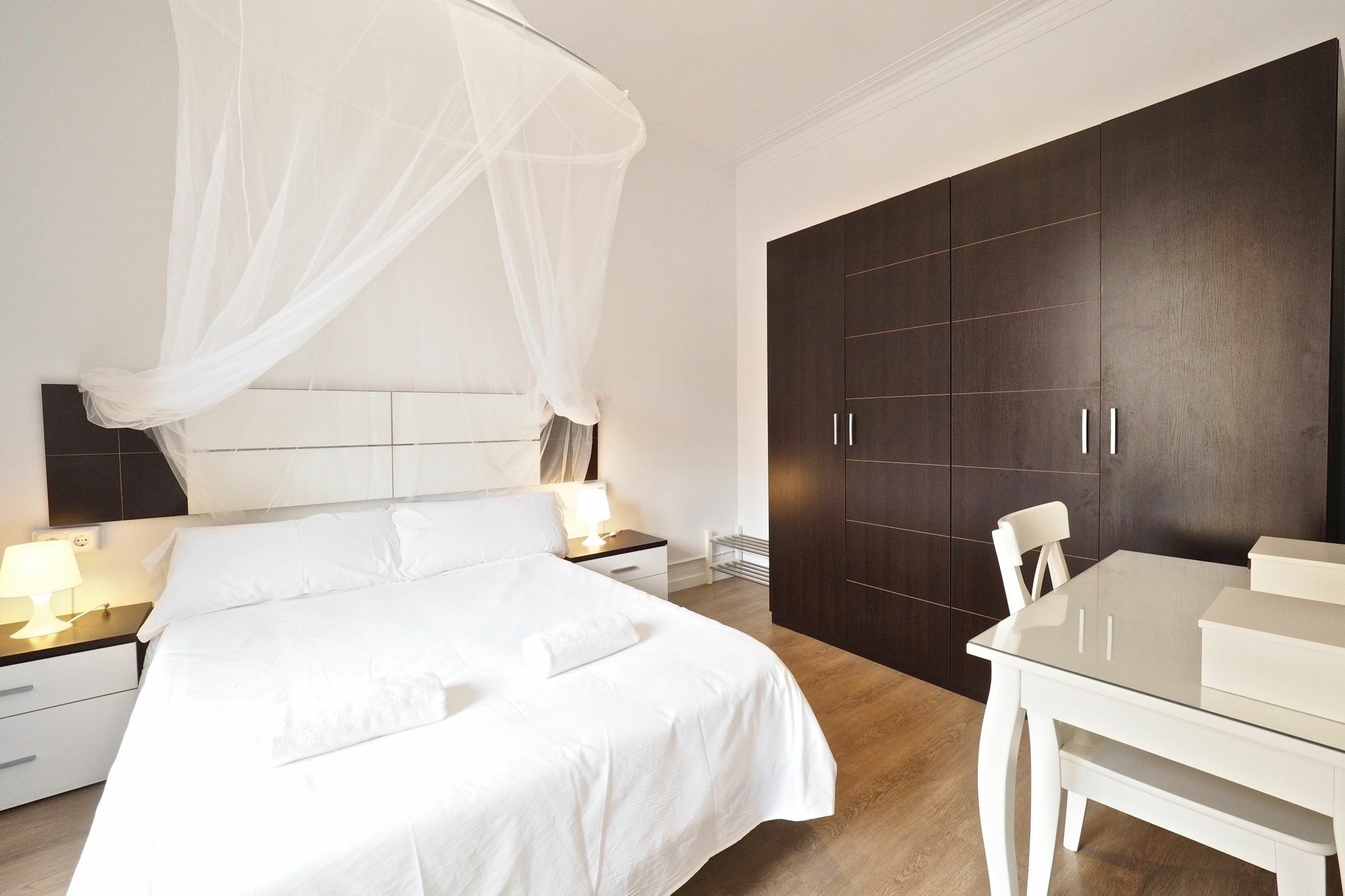 Suites4Days Sagrada Familia Apartment Барселона Экстерьер фото