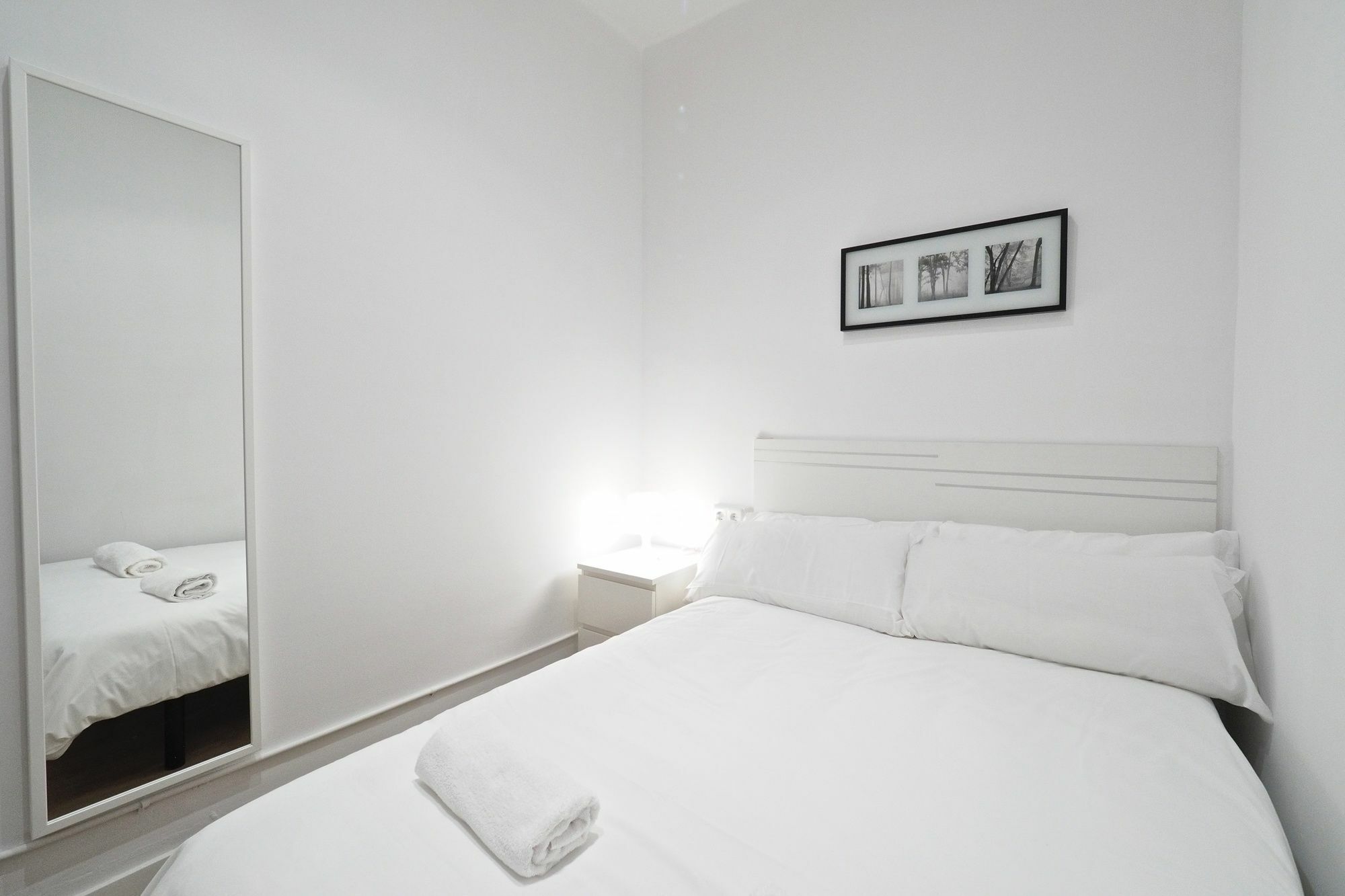 Suites4Days Sagrada Familia Apartment Барселона Экстерьер фото